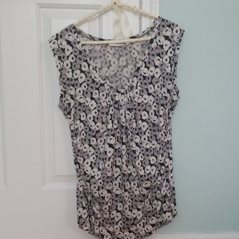 Sleeveless blouse